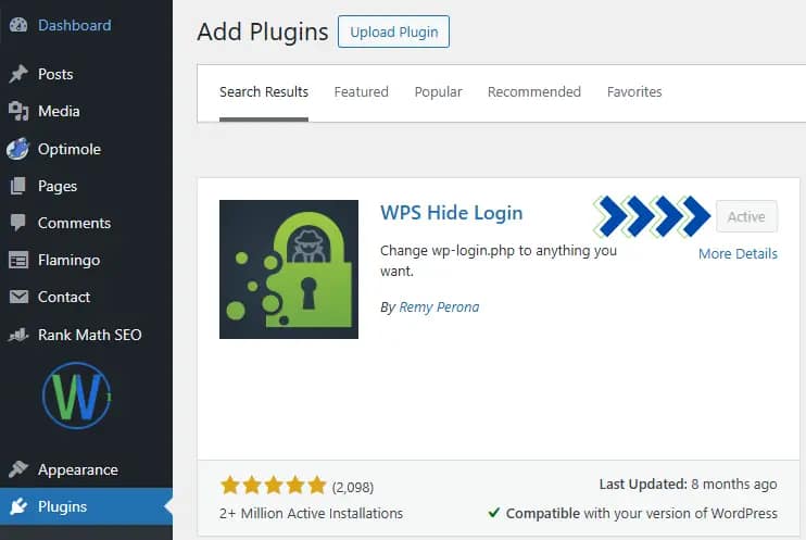 الصورة لقطة شاشة لصفحة "إضافة إضافات" على موقع ووردبريس. تظهر إضافة "إخفاء تسجيل الدخول" مُثبّتة مع علامة "نشط" خضراء على اليمين. كما يُعرض وصف الإضافة، ومؤلفها، وتقييمها، ومعلومات توافقها.